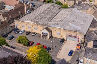 Plus de détails pour 68-72 Dyer St, Cirencester - Local commercial à vendre