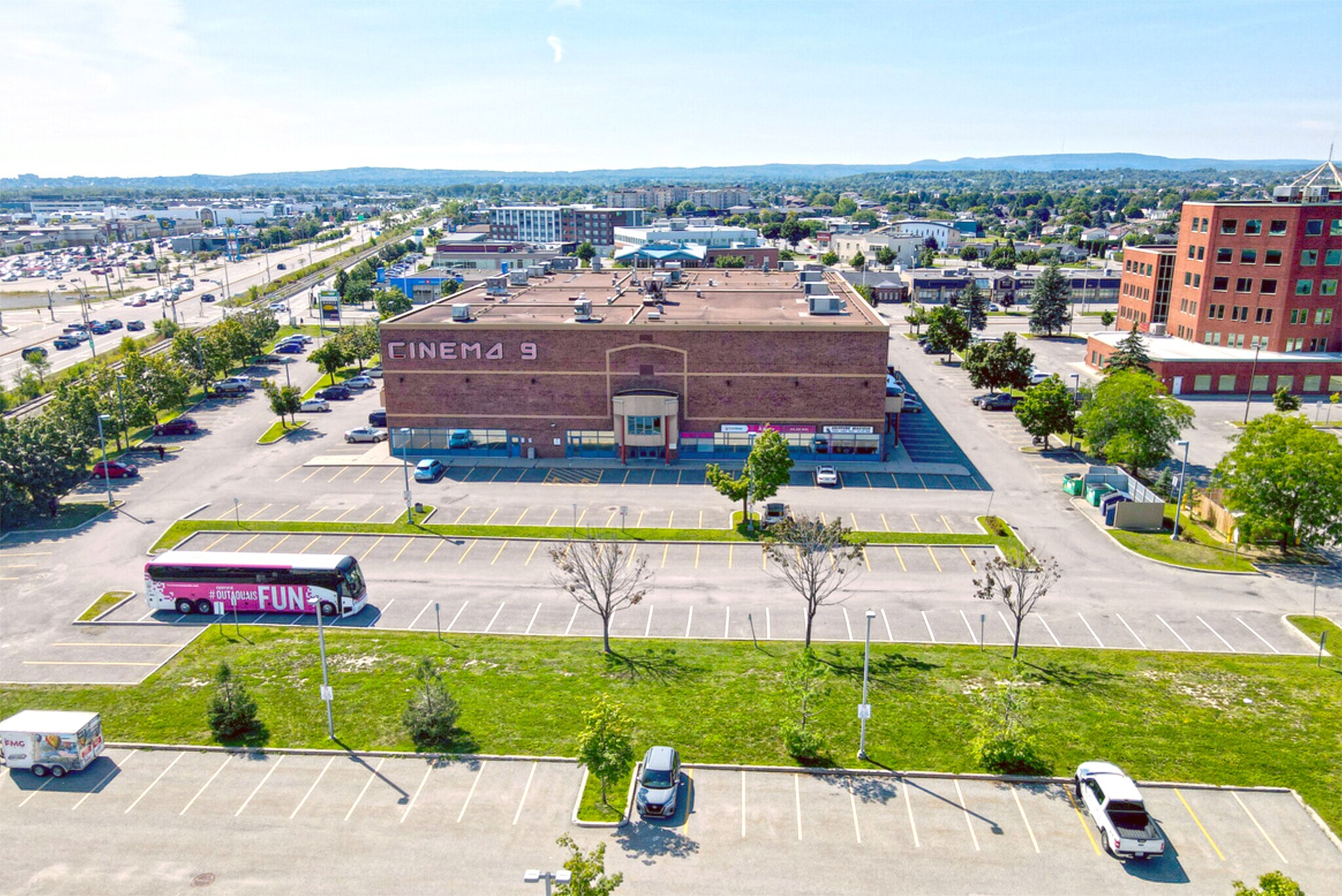 120 Boul de l'Hôpital, Gatineau, QC à louer Photo de l’immeuble– Image 1 sur 5