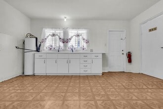 9707 Flower St, Bellflower, CA à louer Photo intérieure– Image 2 sur 6