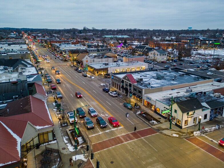 222 S Main St, Rochester, MI à louer - Photo de l’immeuble – Image 2 sur 6