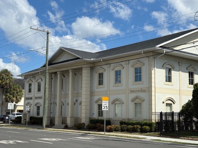 215 N Howard Ave, Tampa, FL à louer - Photo de l’immeuble – Image 1 sur 10