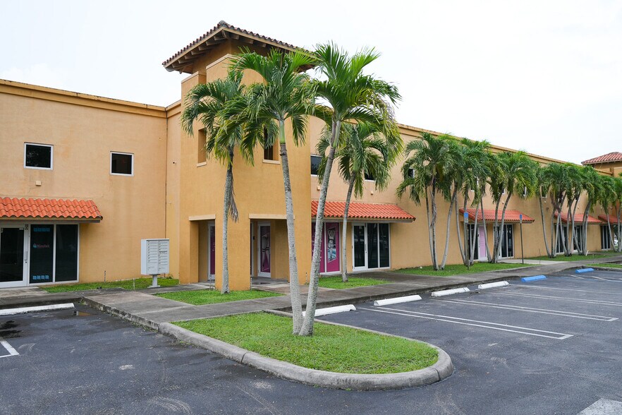 13605 SW 149th Ave, Miami, FL à vendre - Photo de l’immeuble – Image 1 sur 50