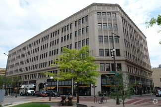 Plus de détails pour 400-426 Saint Peter St, Saint Paul, MN - Bureau à louer