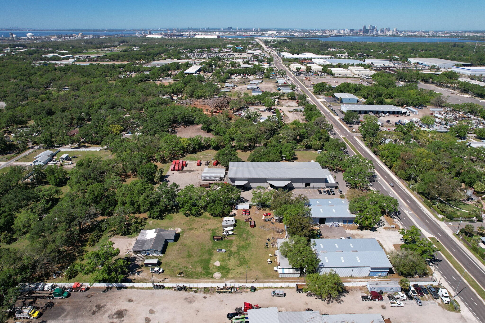 5921 Causeway Blvd, Tampa, FL à vendre Photo principale– Image 1 sur 38