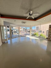 100-139 S Palm Canyon Dr, Palm Springs, CA à louer Photo intérieure– Image 1 sur 7