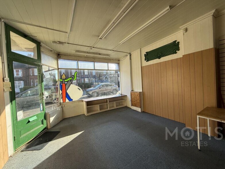 304 Cheriton Rd, Folkestone à louer - Photo de l’immeuble – Image 3 sur 7