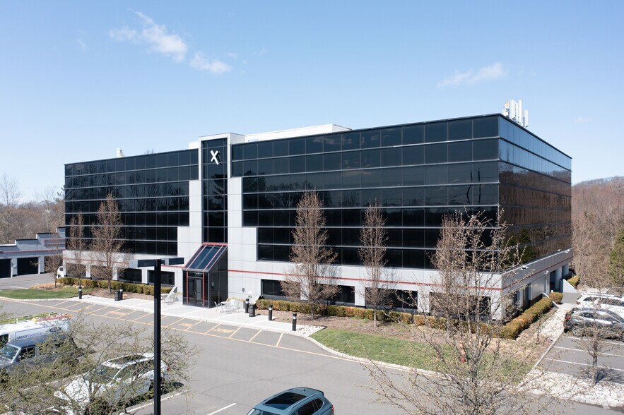1065 Route 22 W, Bridgewater, NJ à louer - Photo principale – Image 1 sur 5