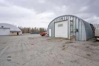 3042 S Big Lake Rd, Wasilla, AK à louer Photo de l’immeuble– Image 1 sur 4