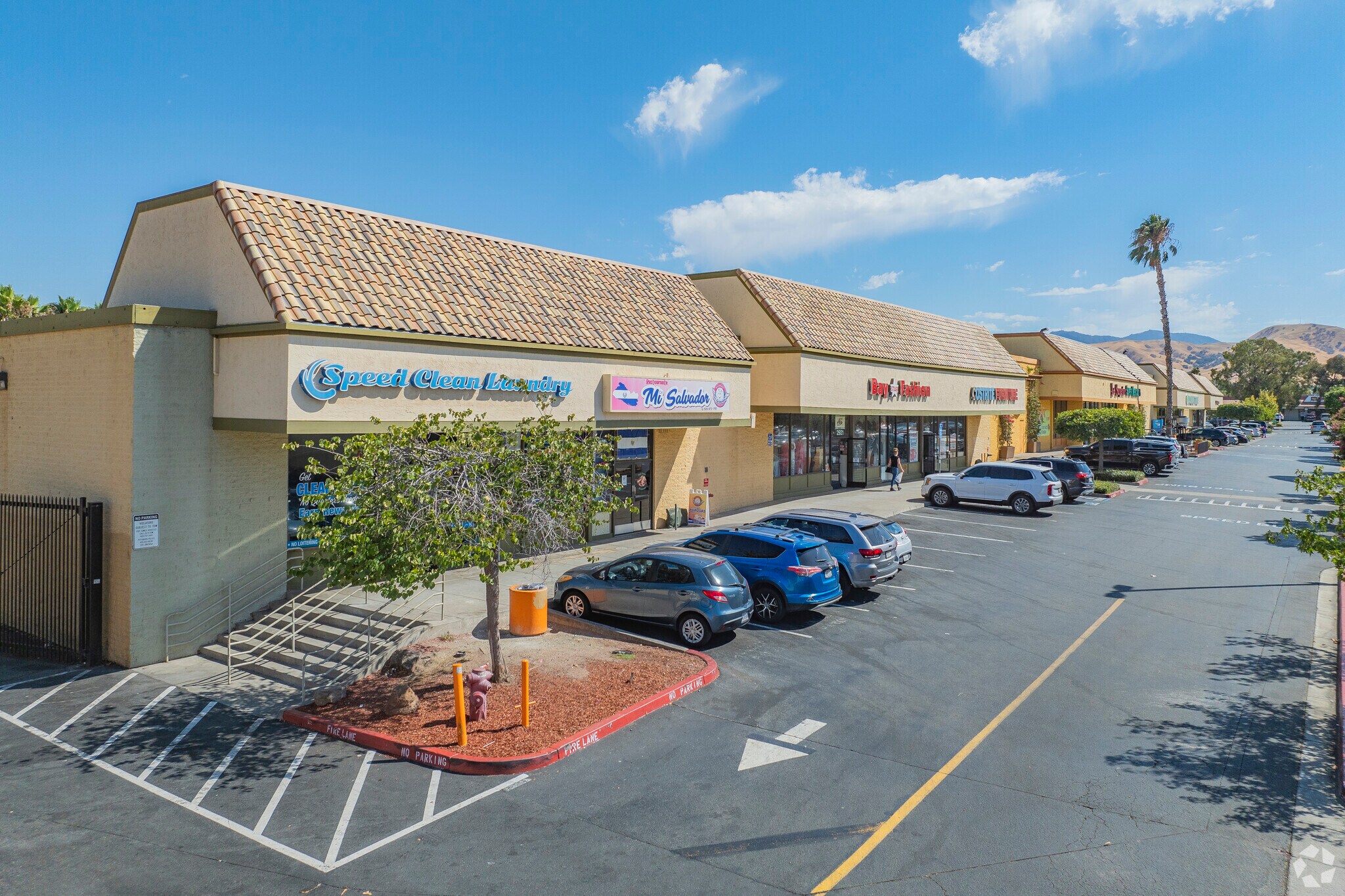 2907-2961 Railroad Ave, Pittsburg, CA à louer Photo de l’immeuble– Image 1 sur 13