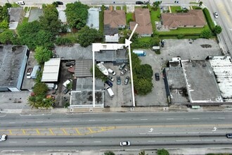 1235-1349 NW 54th St, Miami, FL à louer Aérien– Image 1 sur 17