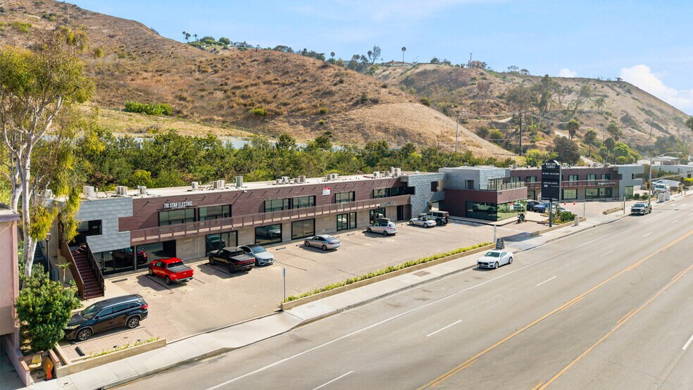 22333 Pacific Coast Hwy, Malibu, CA à louer - Photo de l’immeuble – Image 3 sur 15