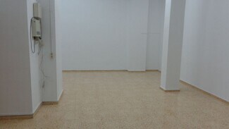 Plus de détails pour Local commercial à vendre
