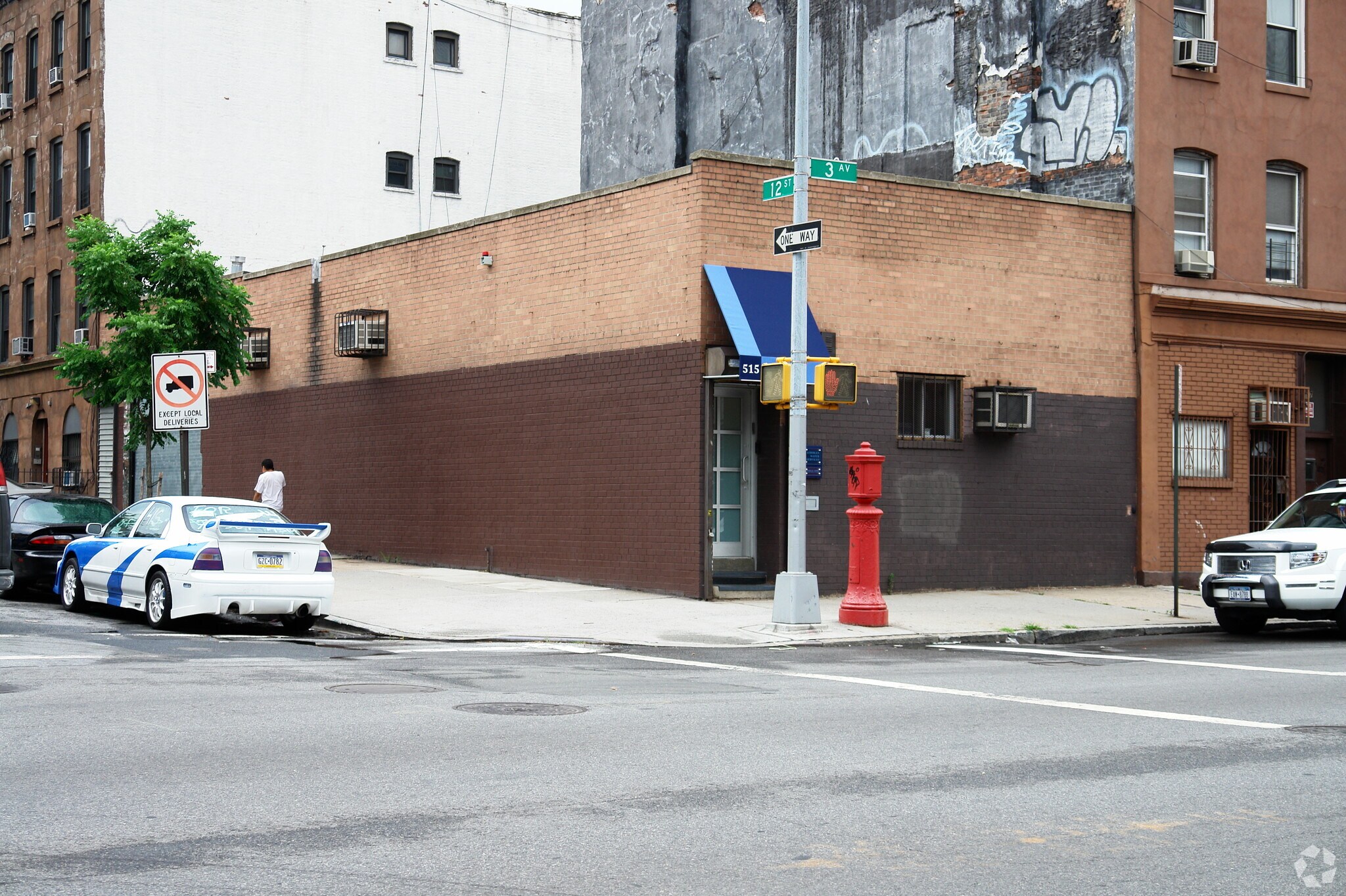 515 3rd Ave, Brooklyn, NY à louer Photo principale– Image 1 sur 8