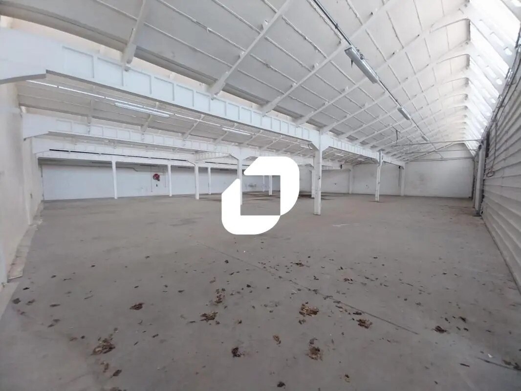 Local d'activités dans Décines-Charpieu à vendre Photo intérieure– Image 1 sur 7