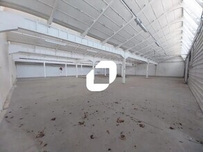 Local d'activités dans Décines-Charpieu à vendre Photo intérieure– Image 1 sur 7