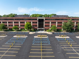 Plus de détails pour 20255 Victor Pky, Livonia, MI - Bureau à louer