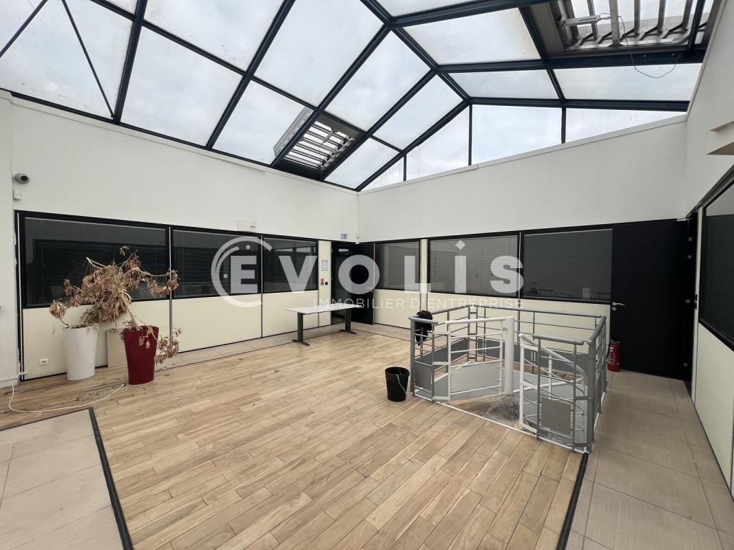 Local d'activités dans Villiers-sur-Marne à vendre Photo intérieure– Image 1 sur 15
