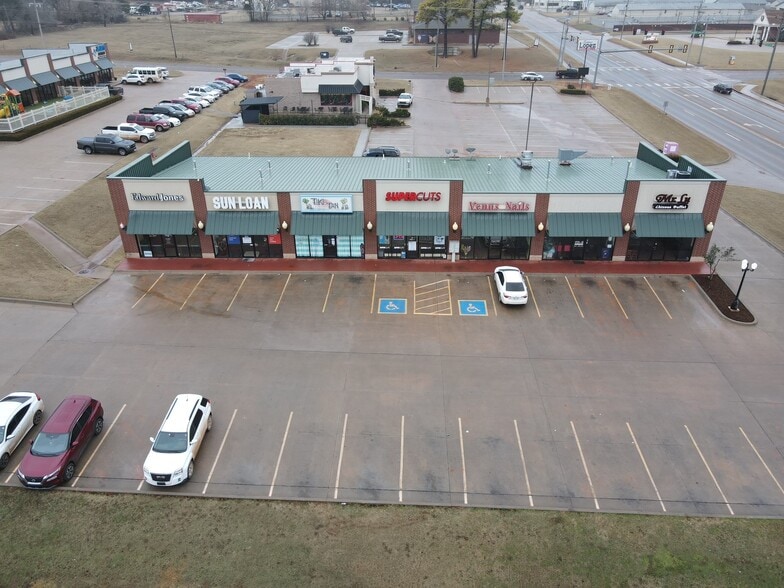2108 S Division St, Guthrie, OK à louer - Aérien – Image 2 sur 7