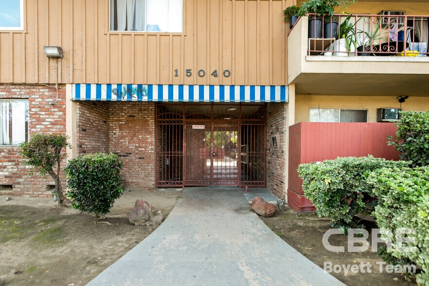 15040 Parthenia St, North Hills, CA à vendre - Photo de l’immeuble – Image 2 sur 9