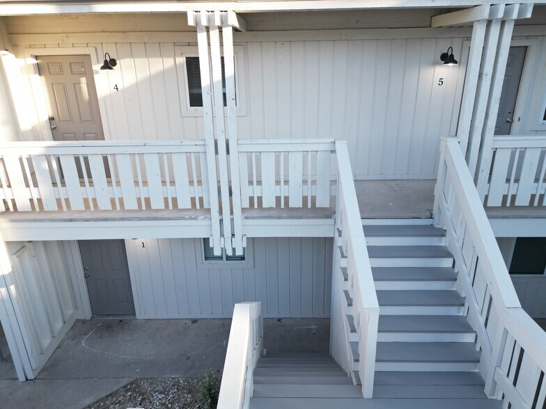 927 E 41st St, Austin, TX à louer - Photo de l’immeuble – Image 2 sur 16