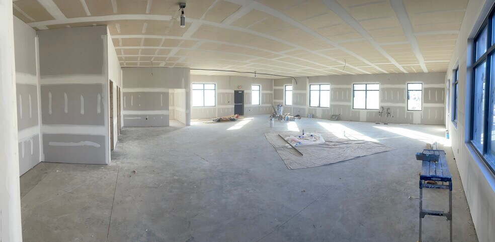 136 Westwood Blvd, Columbus, IN à louer - Photo intérieure – Image 3 sur 10