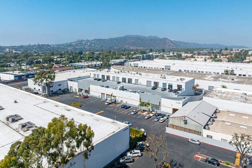 3368-3370 N San Fernando Rd, Los Angeles, CA à louer - Aérien – Image 3 sur 4