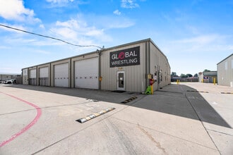 11703 Spring Cypress Rd, Tomball, TX à louer Photo intérieure– Image 1 sur 6