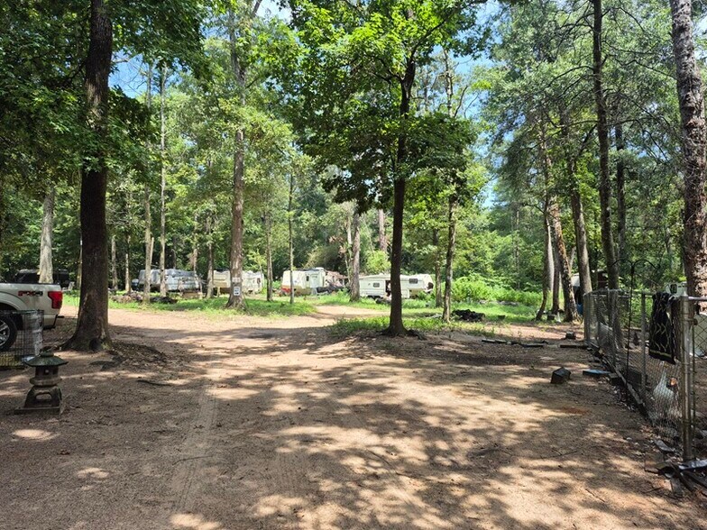 5210 FM 3081 Rd, Willis, TX à vendre - Photo intérieure – Image 3 sur 6