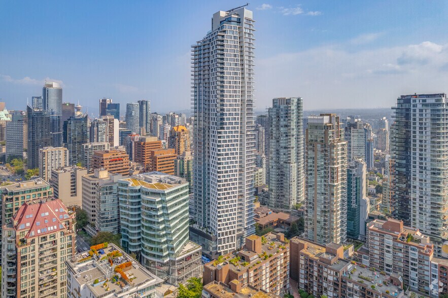 1281 Hornby St, Vancouver, BC à louer - Photo principale – Image 1 sur 15