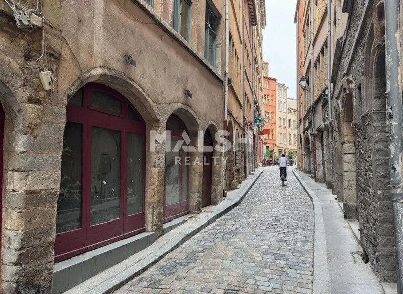 Local commercial dans Lyon à vendre - Photo de l’immeuble – Image 3 sur 7