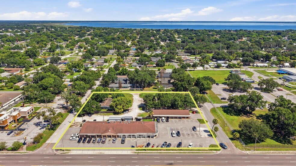 2312 13th Street Block, Saint Cloud, FL portefeuille de 4 biens à vendre sur LoopNet.fr - Photo de l’immeuble – Image 2 sur 12