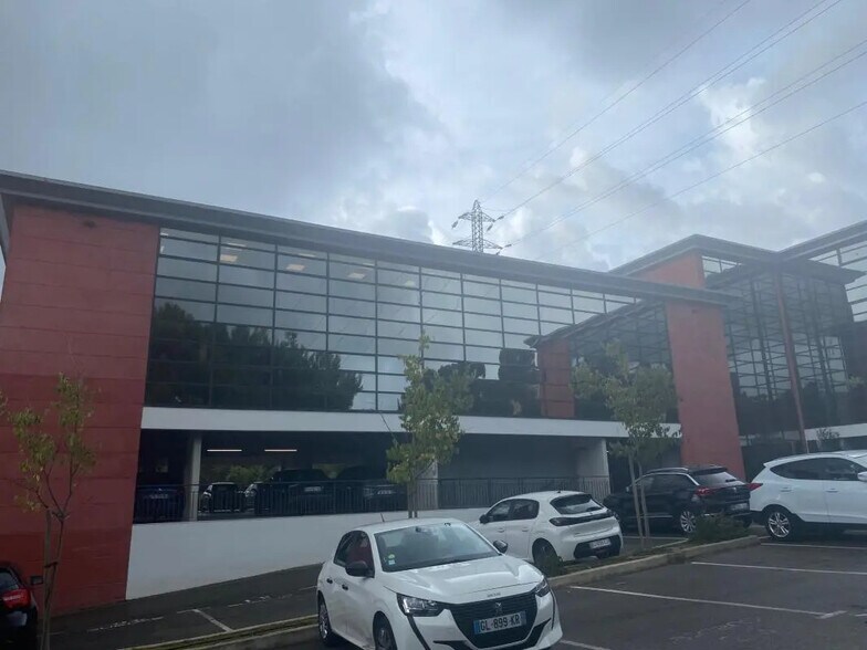 Bureau dans Marseille à louer - Photo de l’immeuble – Image 2 sur 11