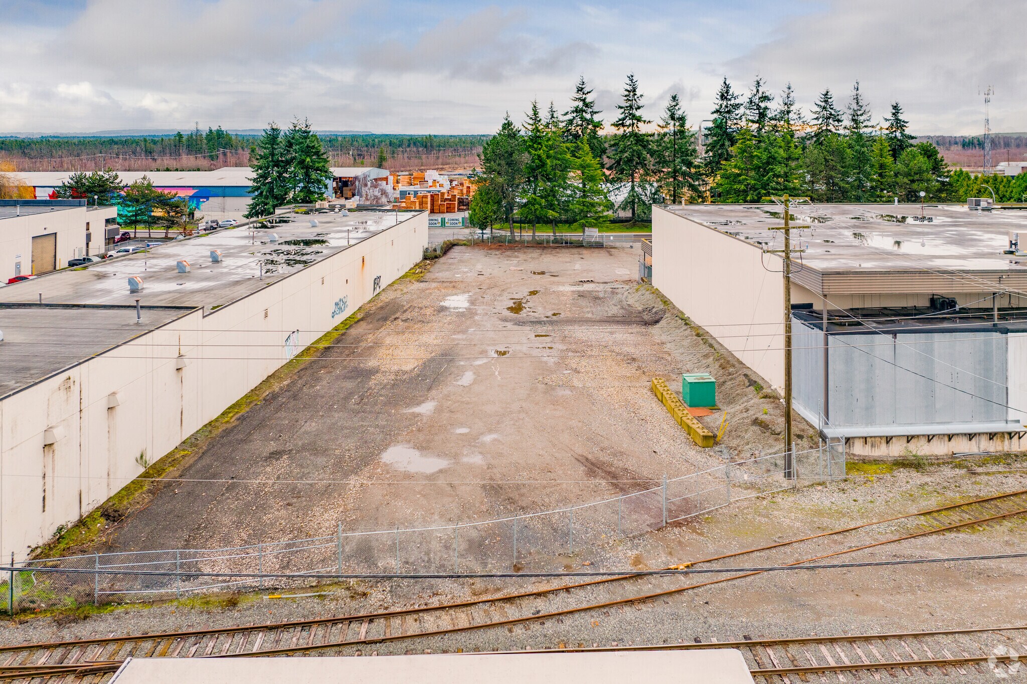 7901 Progress Way, Delta, BC à louer Photo principale– Image 1 sur 4