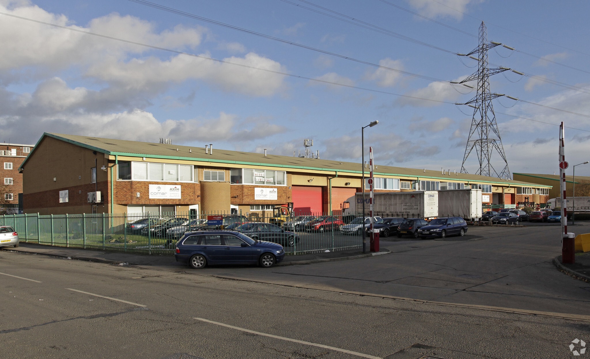 15-19 Willow Ln, Mitcham à louer Photo de l’immeuble– Image 1 sur 2