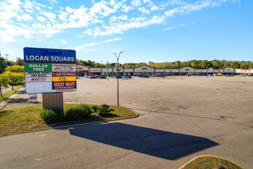 3222 S Martin Luther King Jr Blvd, Lansing, MI à louer - Photo principale – Image 1 sur 18