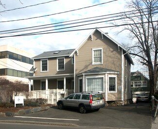 Plus de détails pour 24 Grove St, New Canaan, CT - Bureau à vendre