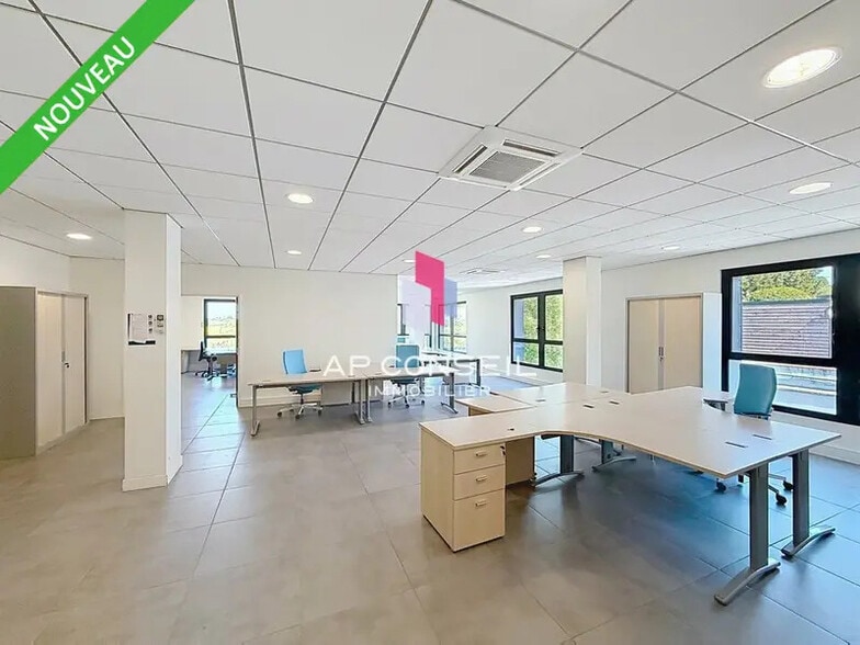 Bureau dans Orgeval à vendre - Photo intérieure – Image 3 sur 10