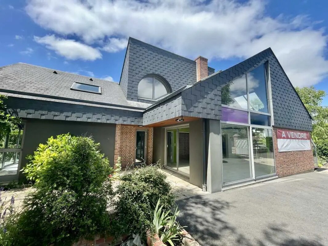 Local commercial dans Bois-Guillaume à vendre Photo de l’immeuble– Image 1 sur 8