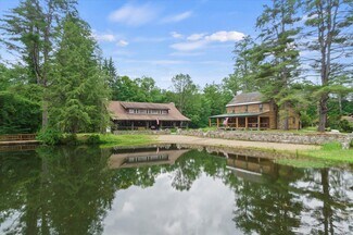 Plus de détails pour 746 Howe Rd, Lake Luzerne, NY - Hôtellerie à vendre