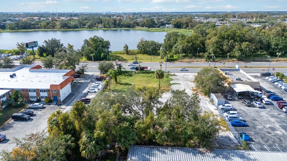 4849 S Orange Blossom Trl, Orlando, FL à vendre - Photo de l’immeuble – Image 3 sur 14