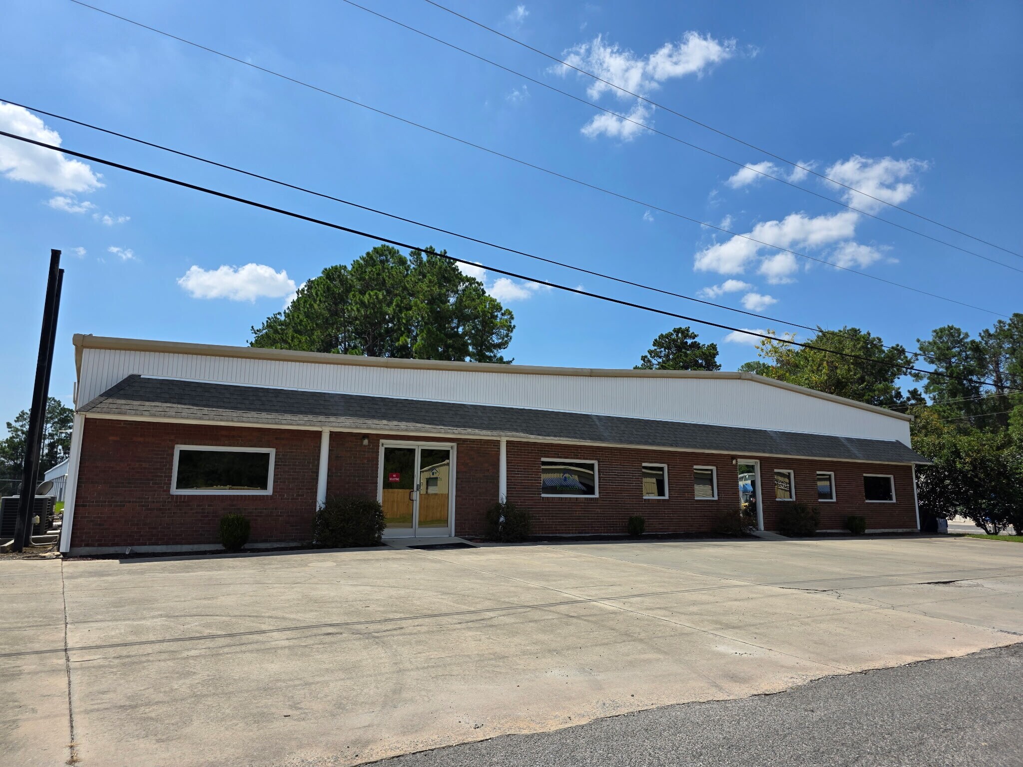 93 Vickers Rd, Waycross, GA à louer Photo de l’immeuble– Image 1 sur 22
