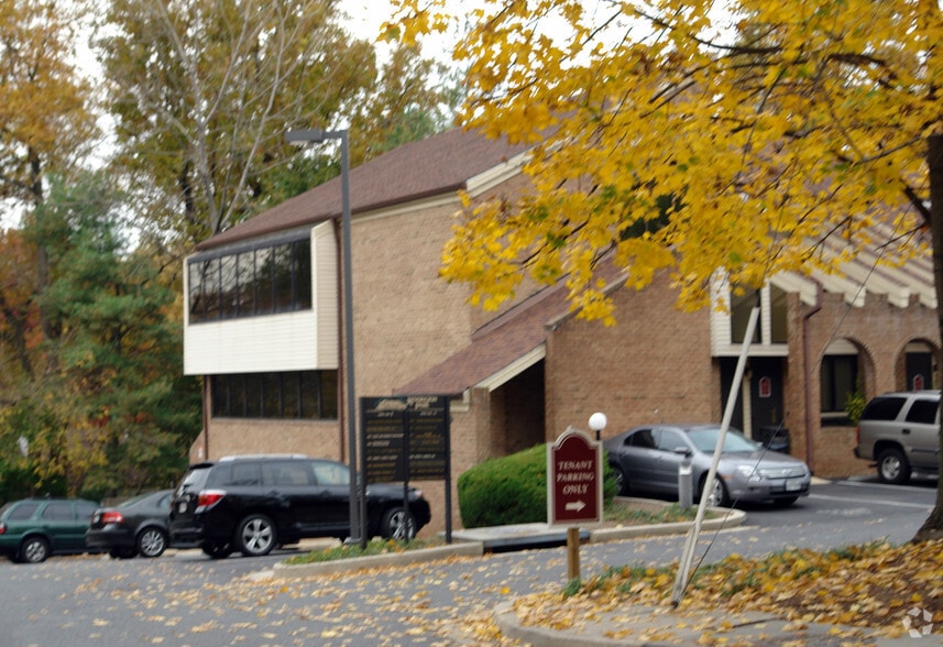 3821-3859 Farragut Ave, Kensington, MD à louer - Photo de l’immeuble – Image 2 sur 17