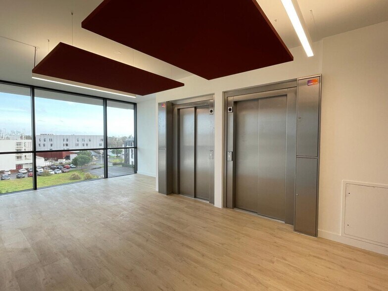 1 Rue Georges Negrevergne, Mérignac à louer - Photo de l’immeuble – Image 2 sur 13
