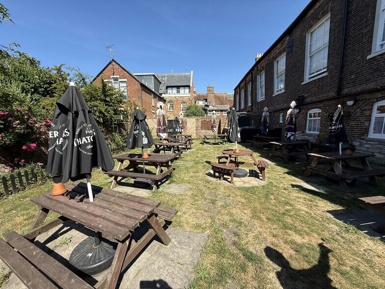 6 High St, Poole à vendre - Photo de l’immeuble – Image 3 sur 5