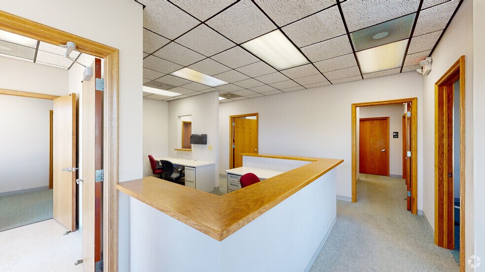 3 S Greenleaf Ave, Gurnee, IL à louer - Numérisation 3D Matterport – Image 3 sur 41