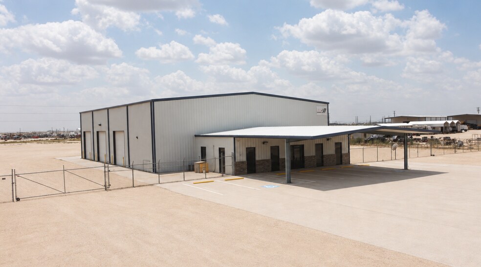 9215 W County Road 127, Midland, TX à louer - Photo de l’immeuble – Image 2 sur 24