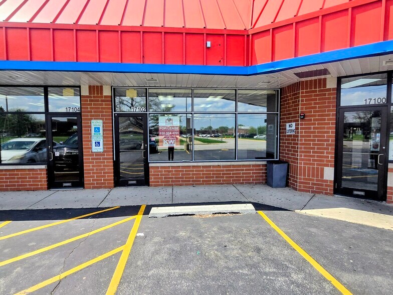 17100-17114 S Park Ave, South Holland, IL à louer - Photo de l’immeuble – Image 3 sur 14