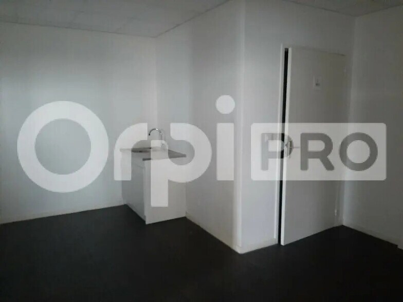 Bureau dans Talence à louer - Photo de l’immeuble – Image 3 sur 4