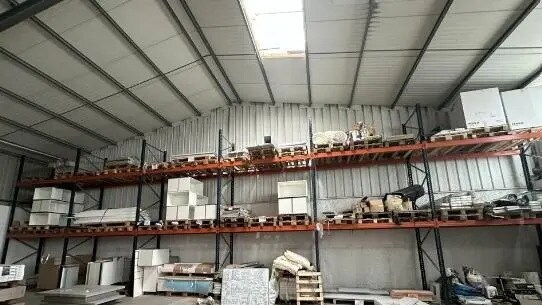 Local d’activités dans Vedène à louer Photo intérieure– Image 1 sur 5