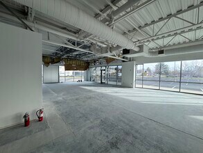 255 Admiral Byrd Rd, Salt Lake City, UT à louer Photo intérieure– Image 1 sur 6